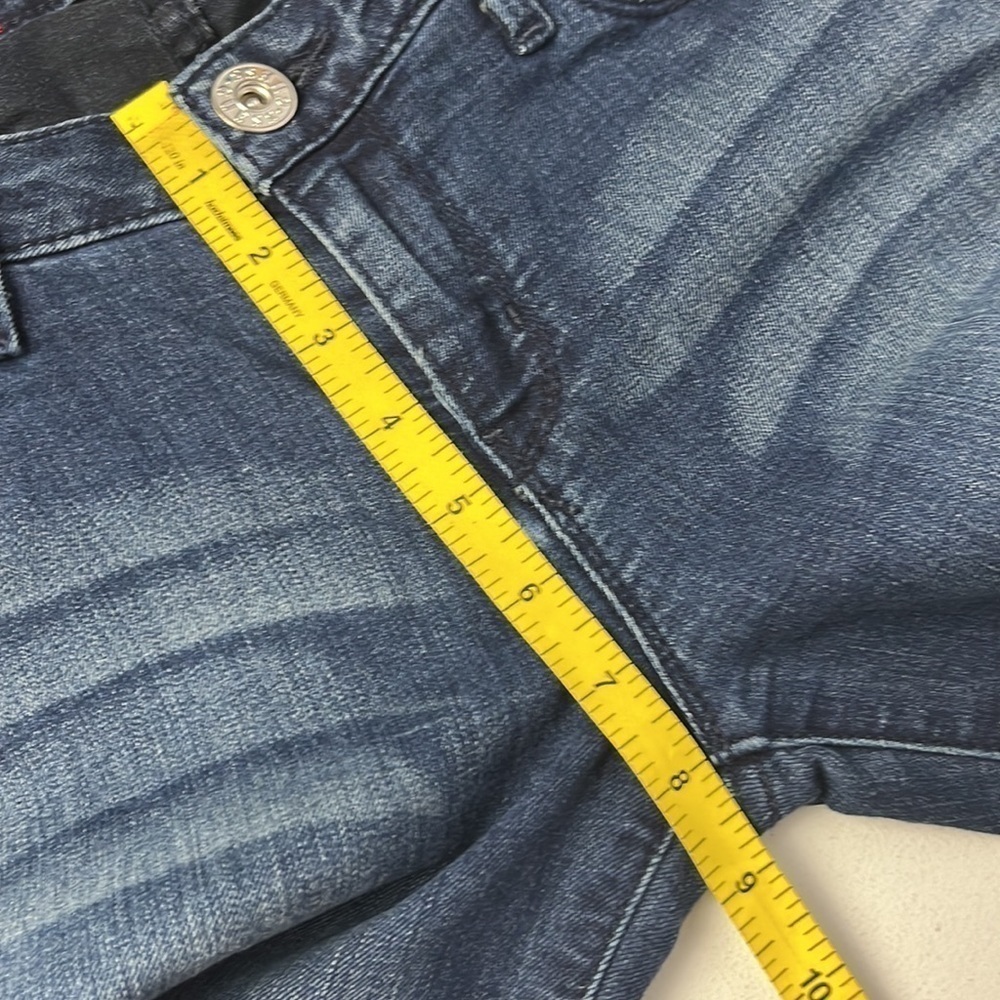 Guess Low Rise Straight Leg Jeans - Picture 7 of 9